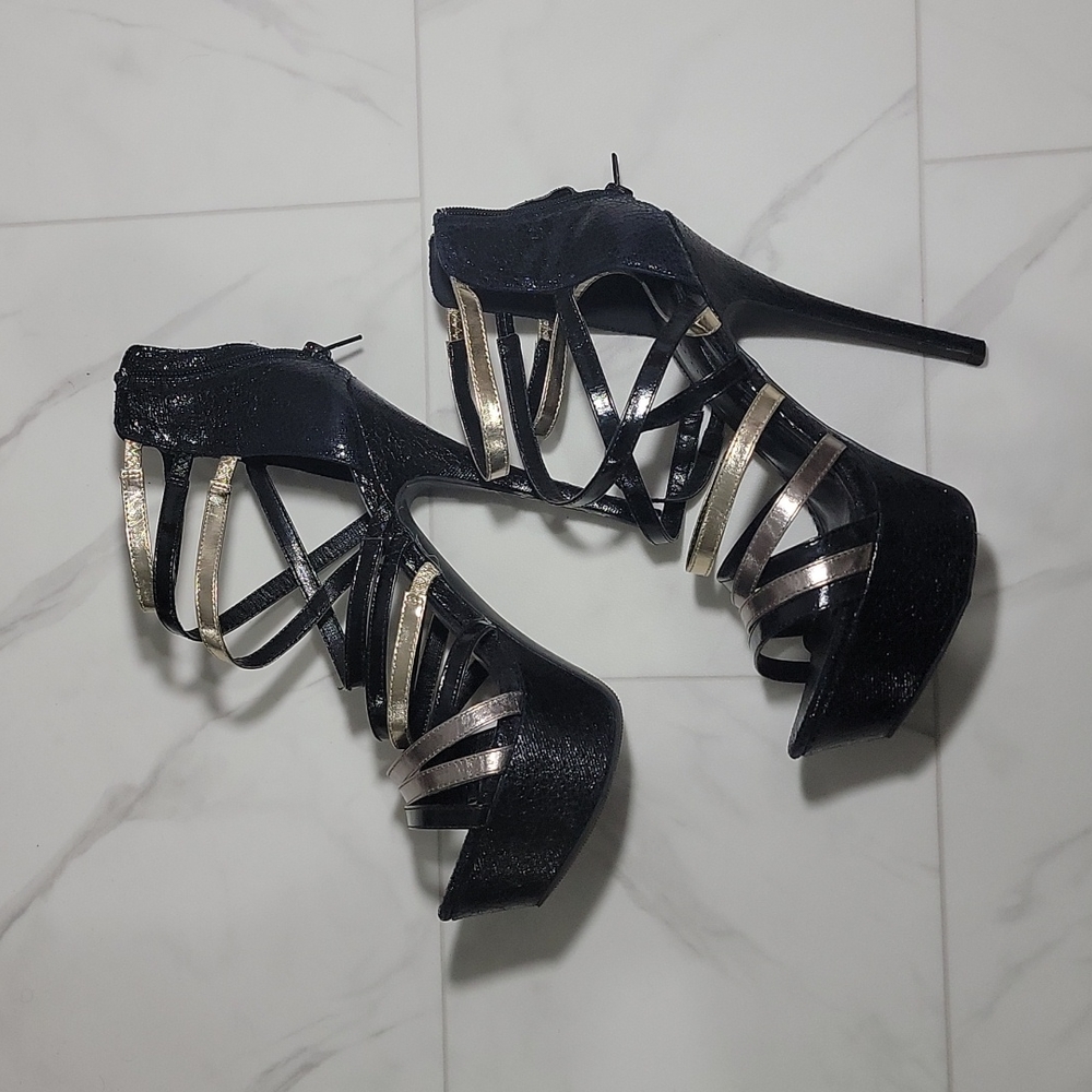 Liliana, Size 10, Black and Gold, platform stilletos